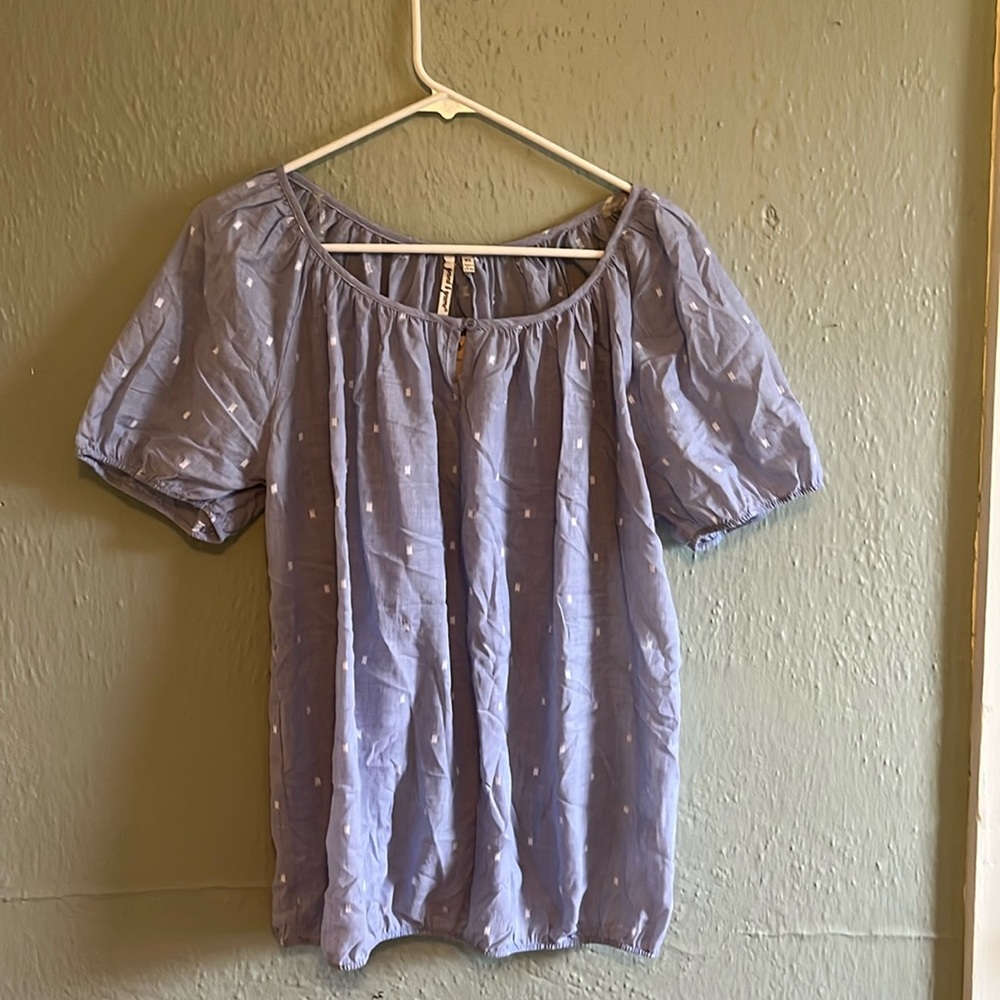 Grand & Greene, size XL, short sleeve summer top.